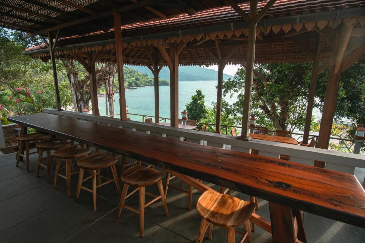 Legon Waru Cottage Karimunjawa Exterior foto